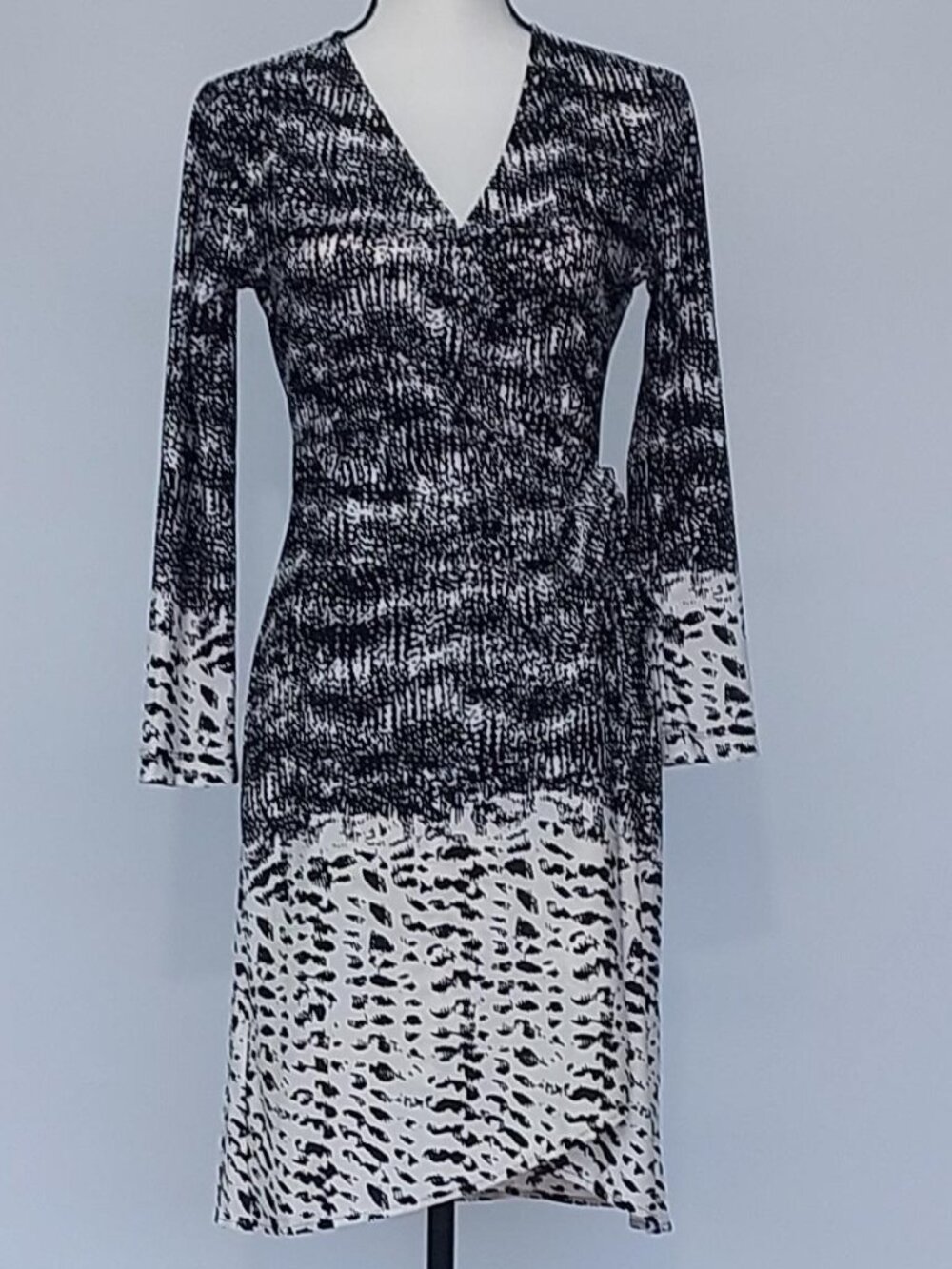 BCBGMAXAZRIA Women's Adele Printed Wrap Dress Black White Size Small